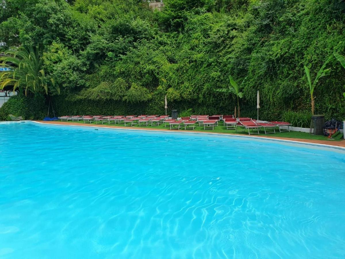 Сasa de vacaciones Chalet Near In A Park With Shared Swimming Pool Roma